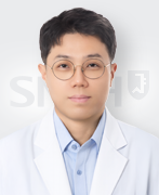 성기혁 의료진 사진