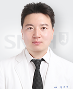 정우현 의료진 사진