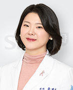윤예나 의료진 사진
