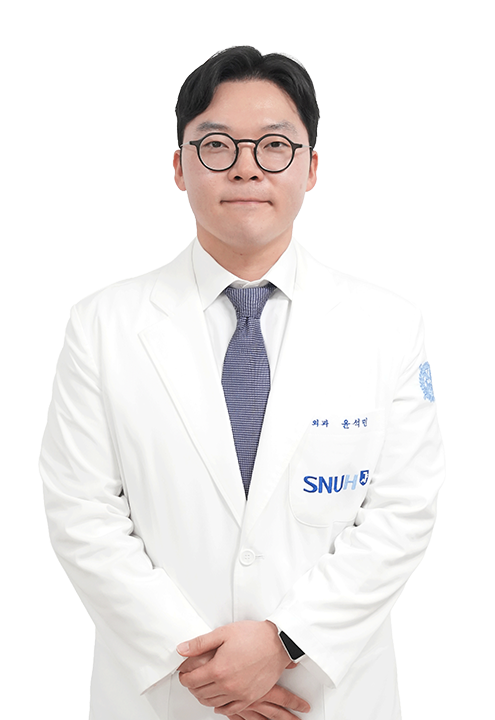 윤석민 의료진 사진